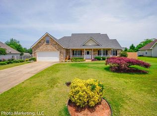 126 Holly St, Warner Robins, GA 31093