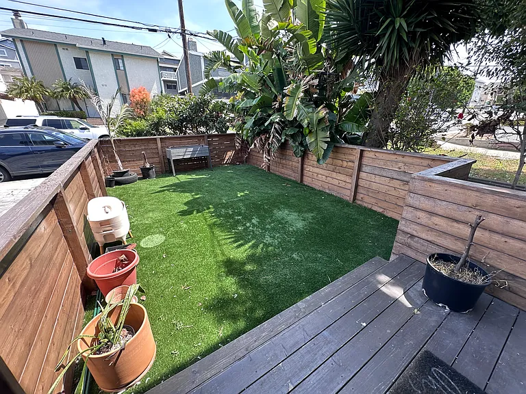 2014 Carnegie Ln #1 — Photo 9