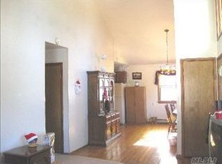 115 Birch Rd, Kings Park, NY 11754