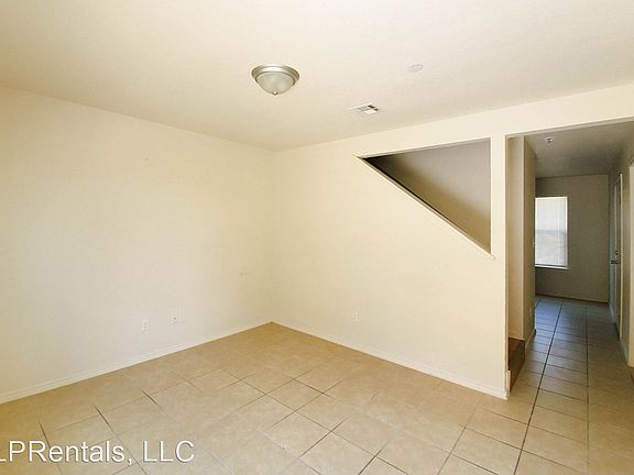 3rd image of 3908 Lincoln Ave Unit C