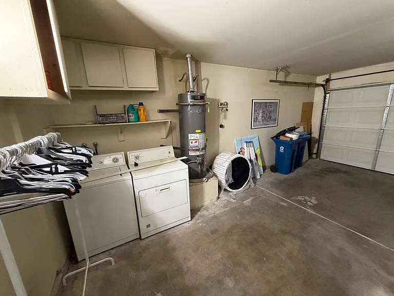 3004 Ocean View Dr — Photo 21