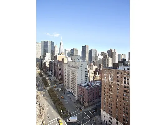 Sold by Aclawrence | media 20