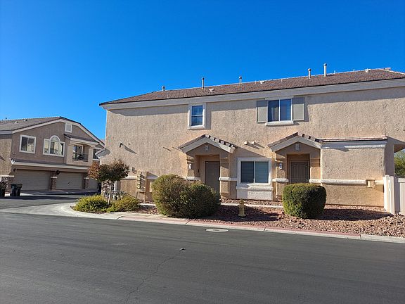4th image of 6716 Lavender Lilly Ln