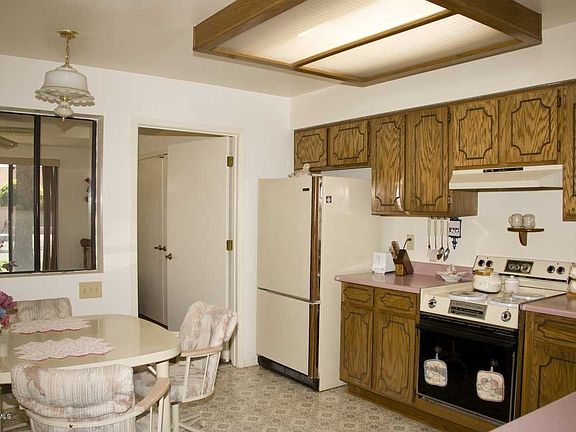 4th image of 2064 S Farnsworth Dr Unit 42