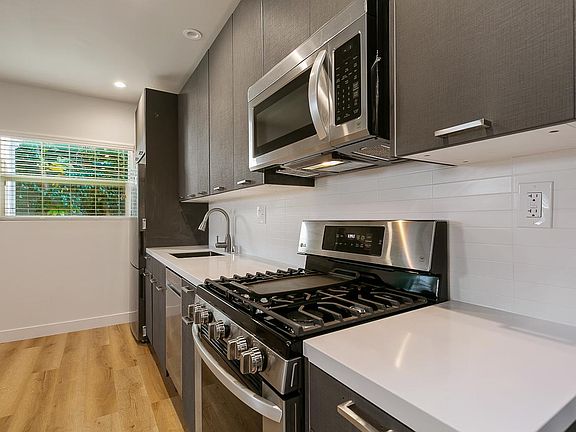 2nd image of 1784 S Rimpau Blvd