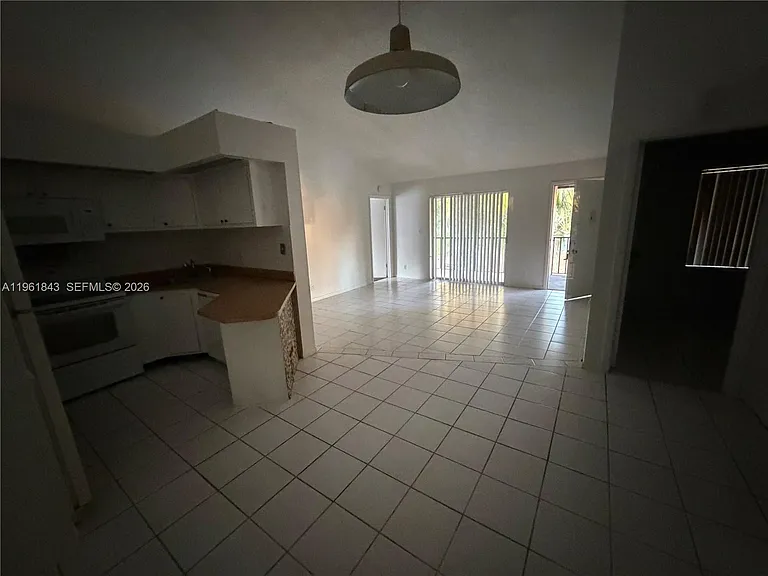 4191 S 57th Ave #H — Photo 14