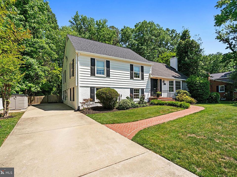 1st image of 8611 Cyrus Pl