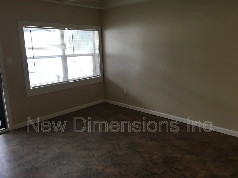 1 bed, 1.0 bath, 517 sqft, $825 — Photo 4