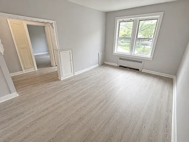 129 Schofield St #A — Photo 5