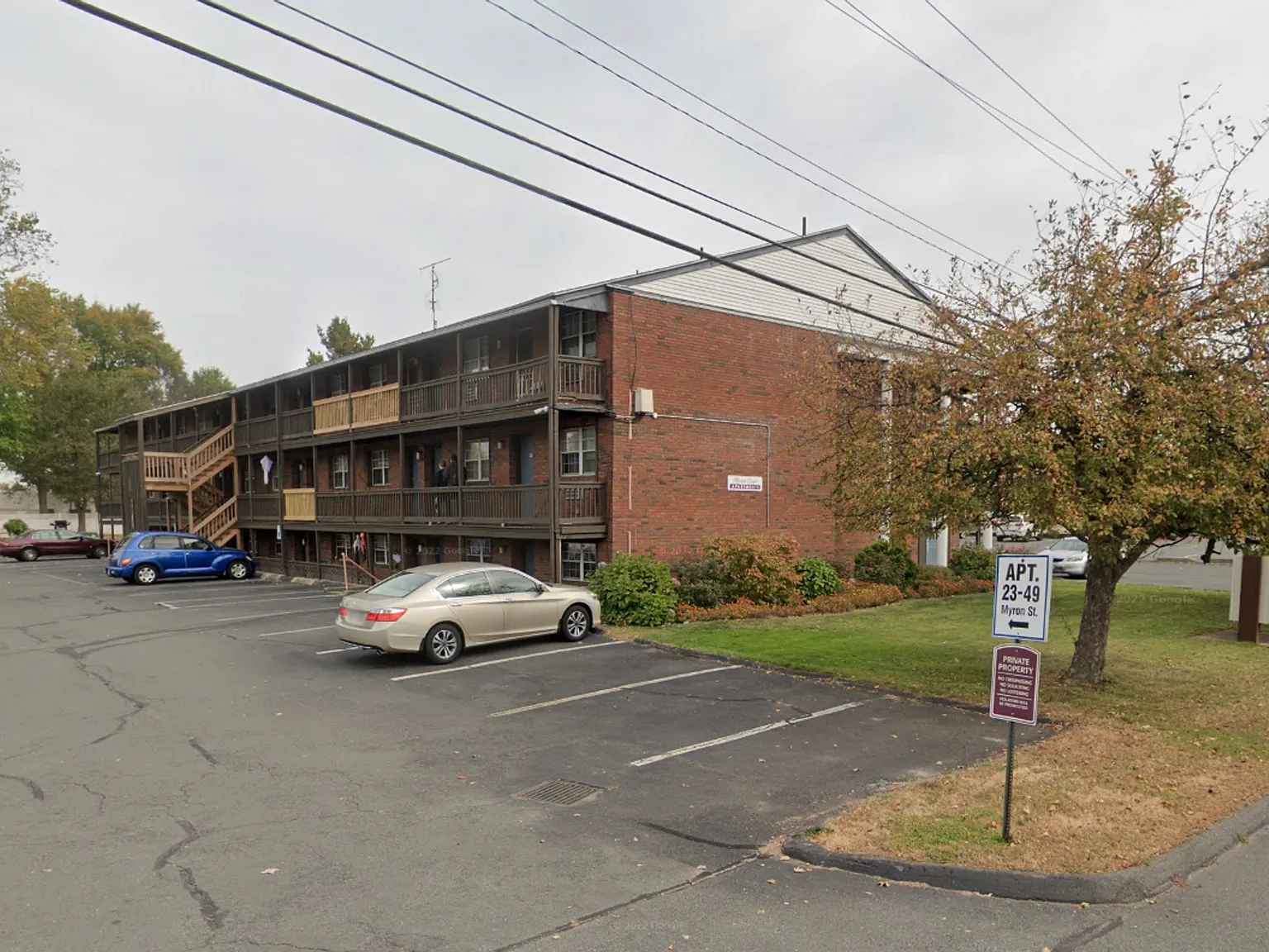 Myron Court Apartments — Photo 1