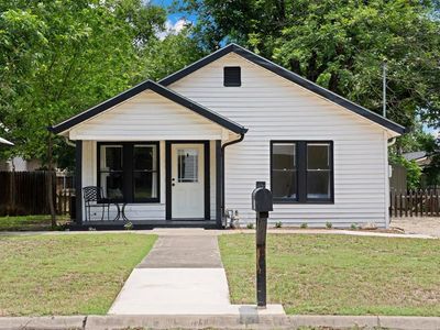 208 Palmer St, Kerrville, TX, 78028