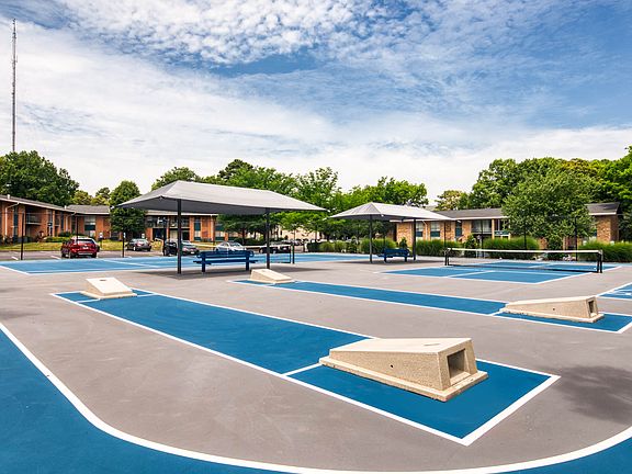 Cornhole and Tennis Courts for your Enjoyment