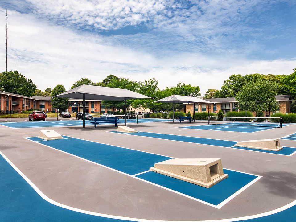 Cornhole and Tennis Courts for your Enjoyment