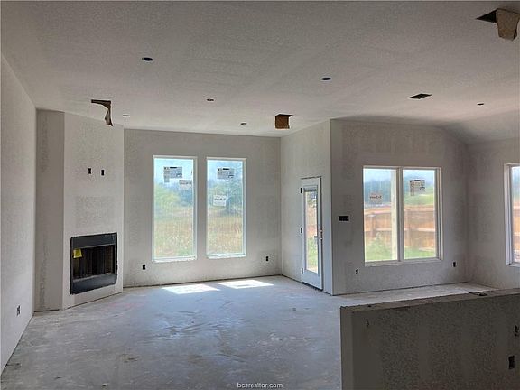 3rd image of 3918 Brownway Ct