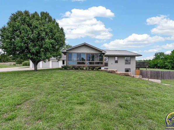 8040 SW 61st St, Topeka, KS 66610