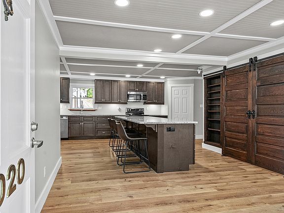 3rd image of 3020 Elinor Dr