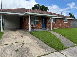 2816 Veronica Dr, Chalmette, LA 70043