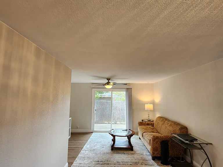 727 Rocky Road Dr — Photo 13