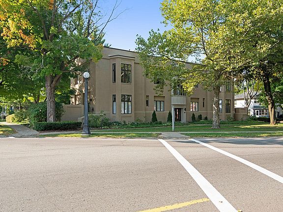 4th image of 411 W Michigan Ave APT 4