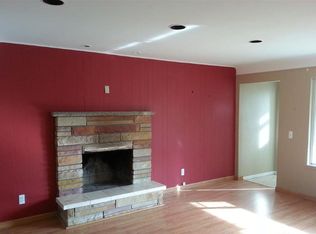 5638 Kingsbury St, Dearborn Heights, MI 48127