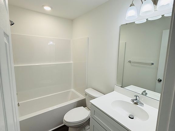5th image of 485 White River Dr Unit 30
