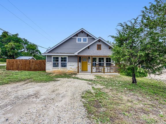 3rd image of 111 Alpine Ct