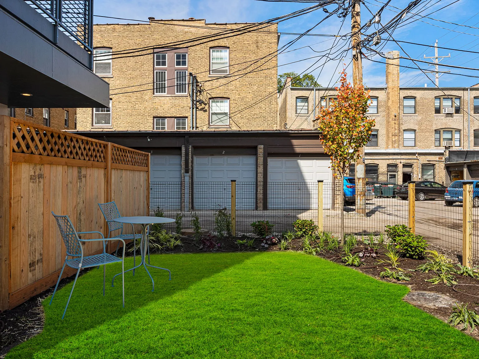 2211 Maple Ave — Photo 3