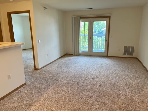 Camden Court Apartments