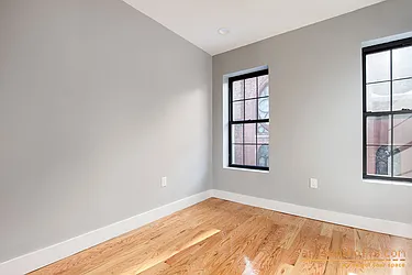 Rented by aptsandlofts.com