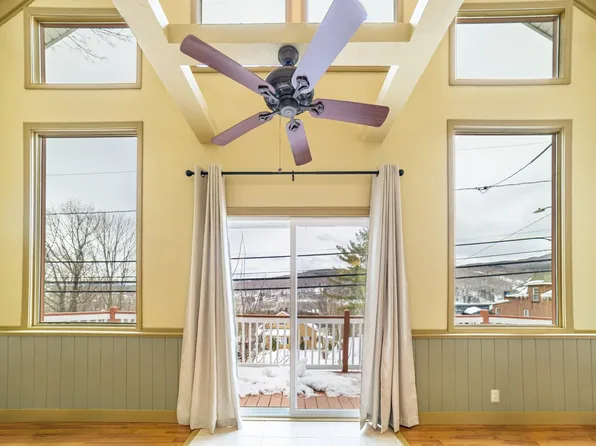 385 1St Avenue, Berlin, NH 03570