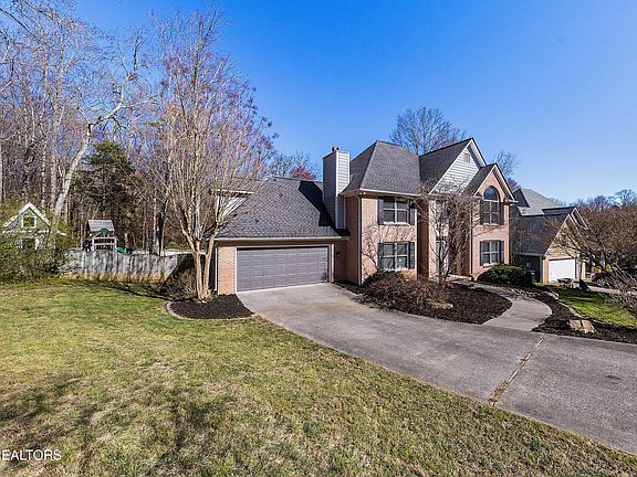 3rd image of 2816 Dee Peppers Dr