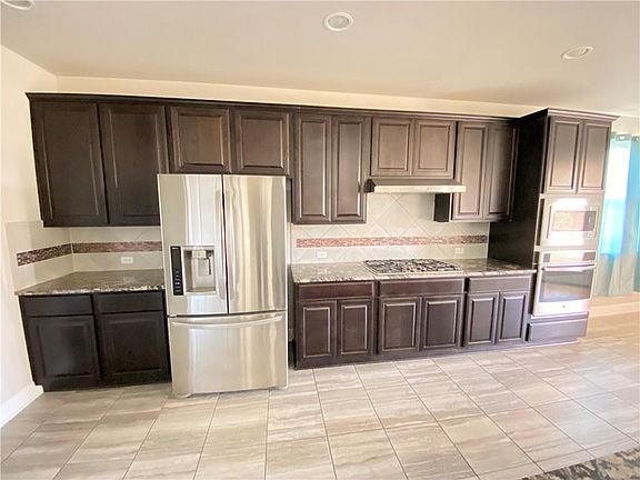 3rd image of 2665 Enza Dr