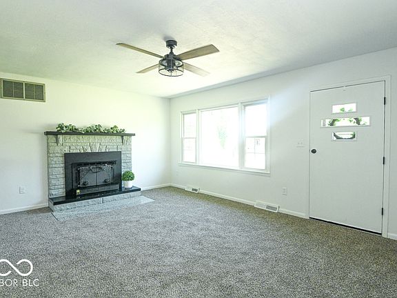 4th image of 1487 E Jordan Dr