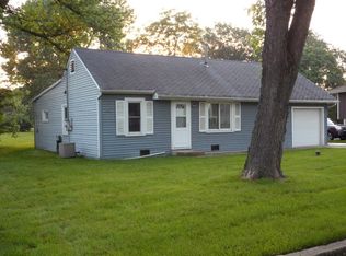 7306 Sunrise Ave, Darien, IL 60561
