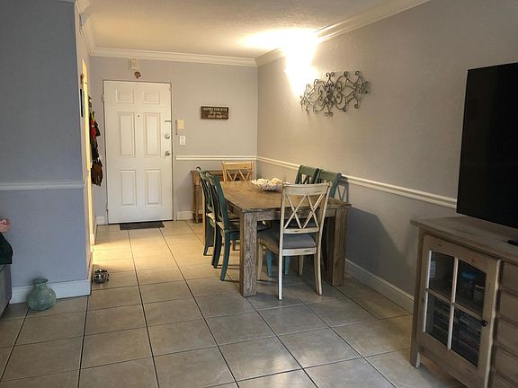 dining area 1