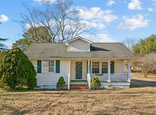 2290 Hayes Rd, Hayes, VA 23072