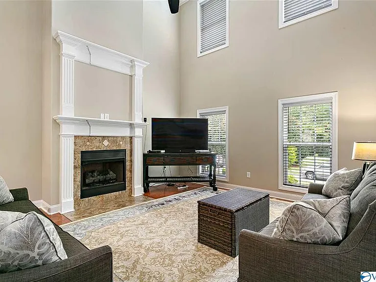107 Golden Rod Ln — Photo 4