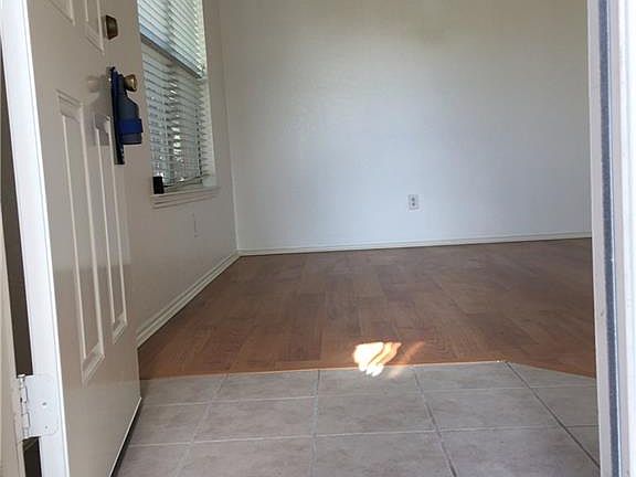 3rd image of 10429 Lake Brook Dr