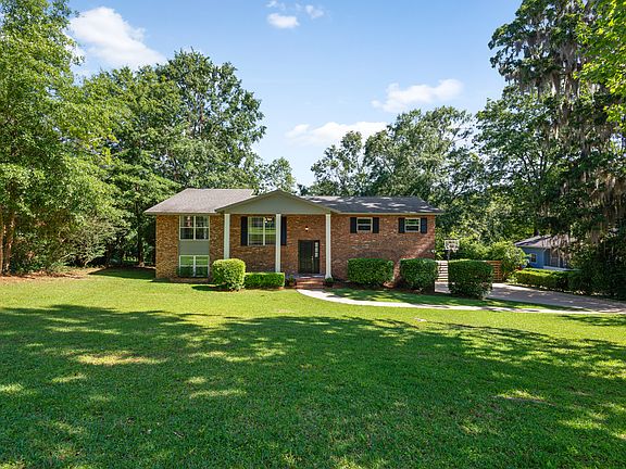 2nd image of 3028 Corrib Dr