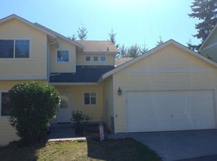 26449 Barrett Rd NE, Kingston, WA 98346