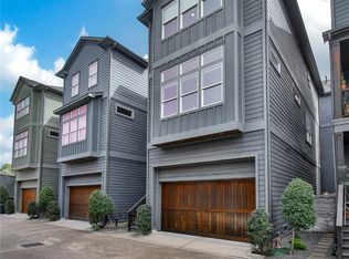 1061 W 17th St, Houston, TX 77008