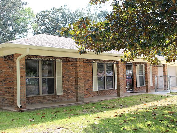 4th image of 103 Arbor Vista Dr