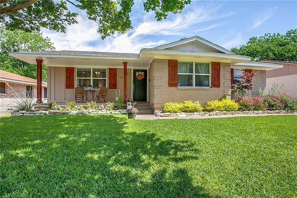 3 bed, 1787 sqft, $2,900 — Photo 1
