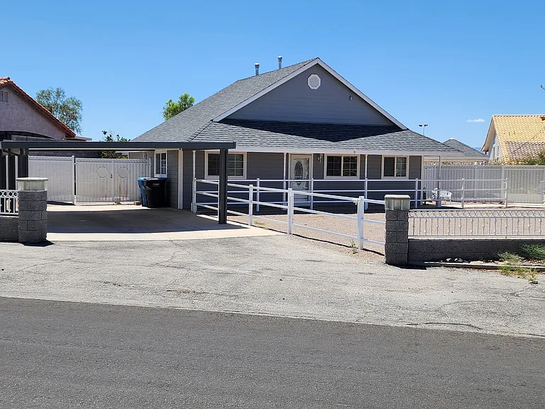 318 Fife St — Photo 39