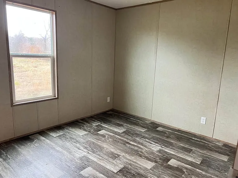 185 Gillham Rd — Photo 17