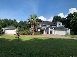 7135 Waterwood Dr, Greenwood, LA 71033