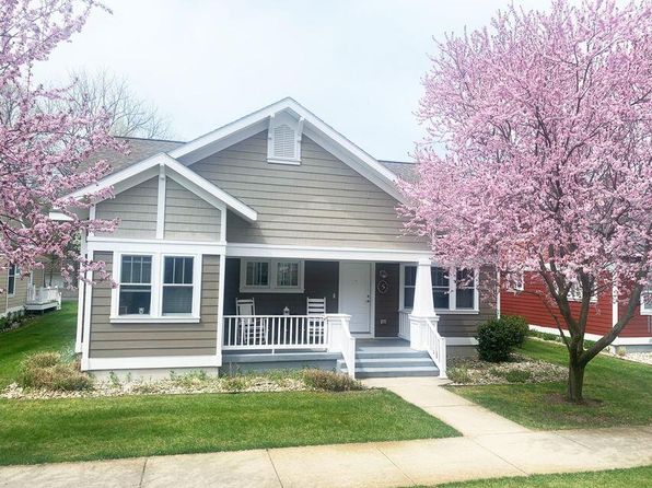 5 Georgia Ct, Pentwater, MI 49449