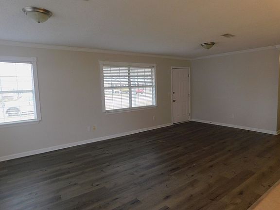 2nd image of 217 Dahlia Dr