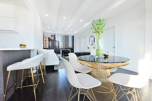 Rented by Peter Ashe | media 2