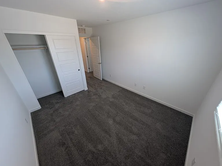 484 Golden Myna Ave — Photo 25